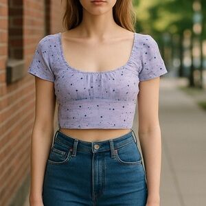 Ivy and Main from Tilly’s crop top, purple floral. Size Small